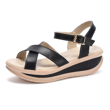 Nouvelle plate-forme de coin des femmes d'été en plein air doux et confortables occasionnels chaussures de sandales en cuir