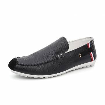 Des hommes nouveaux fourreau sport conduite chaussures plates de mocassins